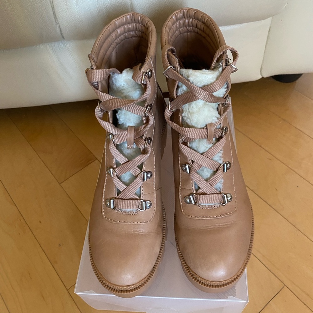 Aqua Leather Women's Tan Lace-Up Combat Boots Lug Sole Size 6.5
